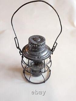 ADLAKE RELIABLE BOSTON & MAINE RAILROAD LANTERN WithEMBOSSED GLOBE B&M RR