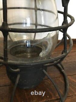 Adlake Adams Westlake Chicago Northwestern Railroad Lantern withOriginal Globe