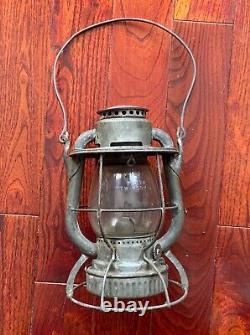 Antique Dietz Vesta Railroad Lantern N. Y. C. S. Embossed Globe