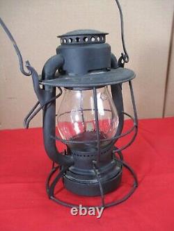 Antique Dietz Vesta USA NY Kero Railroad Lantern C. C. C. & St. L. Railyard