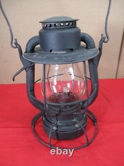 Antique Dietz Vesta USA NY Kero Railroad Lantern C. C. C. & St. L. Railyard