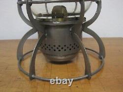 Armspear New York 1925 Embossed Globe Etched SOO LINE RY Railroad Lantern