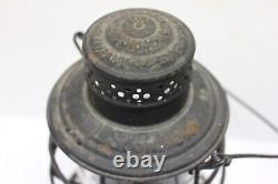 LAKE SHORE & MICHIGAN SOUTHERN RAILWAY LANTERN withL. S. &M. S. Ry. Embossed Globe