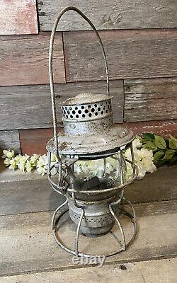 Railroad Lantern Chicago & North Western Adlake Kero CNRY Clear Embossed Globe