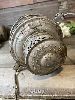 Railroad Lantern Chicago & North Western Adlake Kero CNRY Clear Embossed Globe