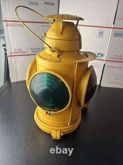 Safety Yellow Handlan Chesapeake & Ohio Railway RR Caboose Switch Lantern