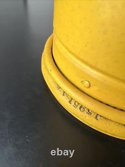 Safety Yellow Handlan Chesapeake & Ohio Railway RR Caboose Switch Lantern