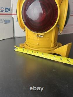 Safety Yellow Handlan Chesapeake & Ohio Railway RR Caboose Switch Lantern