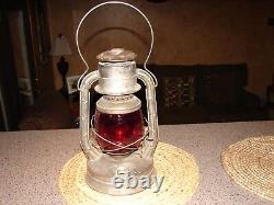 Vintage Antique Dietz Railroad Barn Lantern Red Globe D-LITE New York NO. 2 Rare