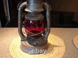 Vintage Antique Dietz Railroad Barn Lantern Red Globe D-LITE New York NO. 2 Rare