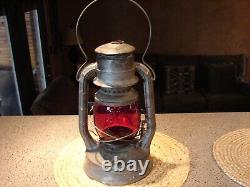 Vintage Antique Dietz Railroad Barn Lantern Red Globe D-LITE New York NO. 2 Rare